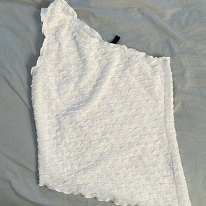 One shoulder top